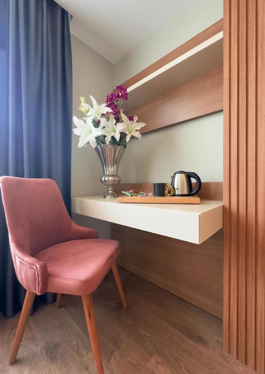 Frezya - Exclusively Woman Hotel Istanbul Exterior photo